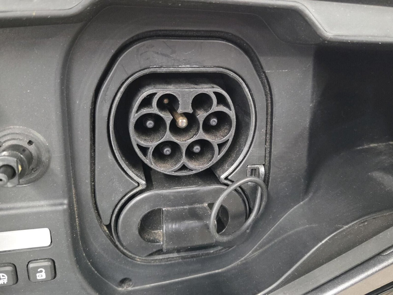 Grå Renault Megane E-Tech fra 2023
