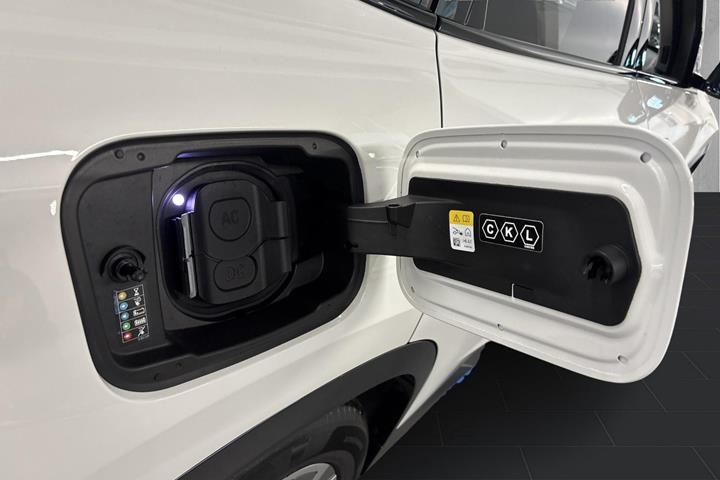 Hvid BMW iX1 fra 2023