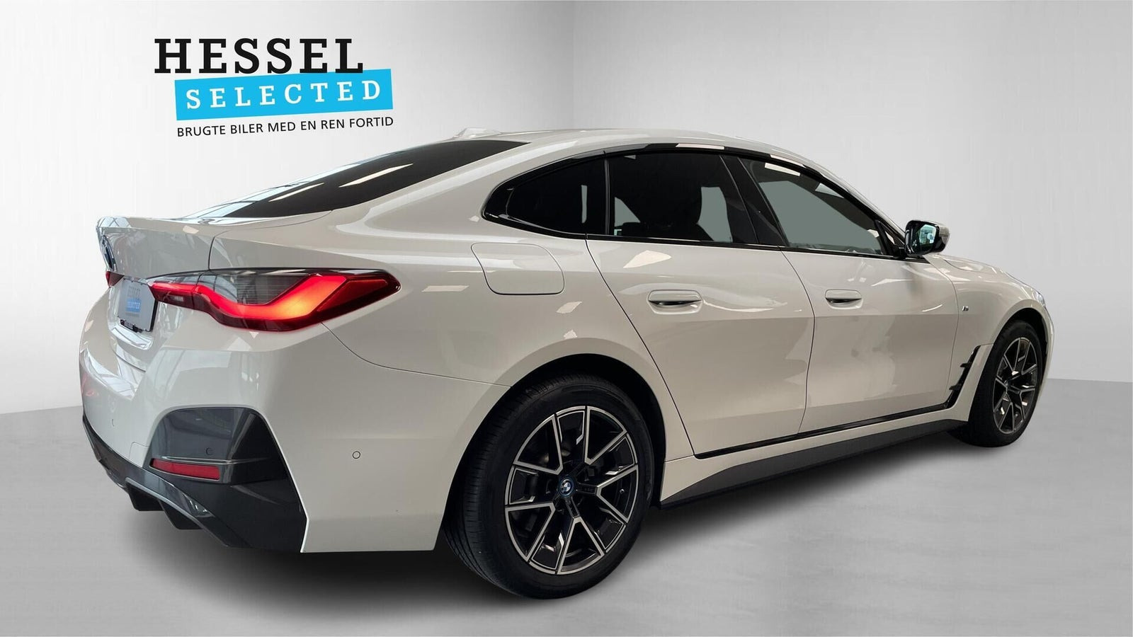 Hvid BMW i4 fra 2023