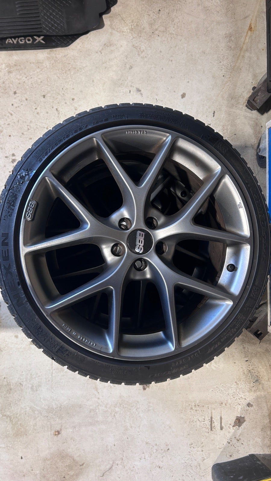 Hvid VW Polo fra 2020