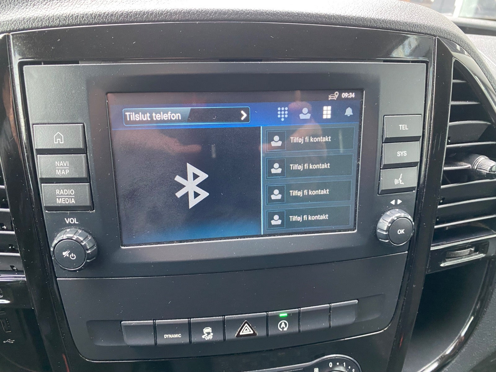 Hvid Mercedes Vito 114 fra 2021