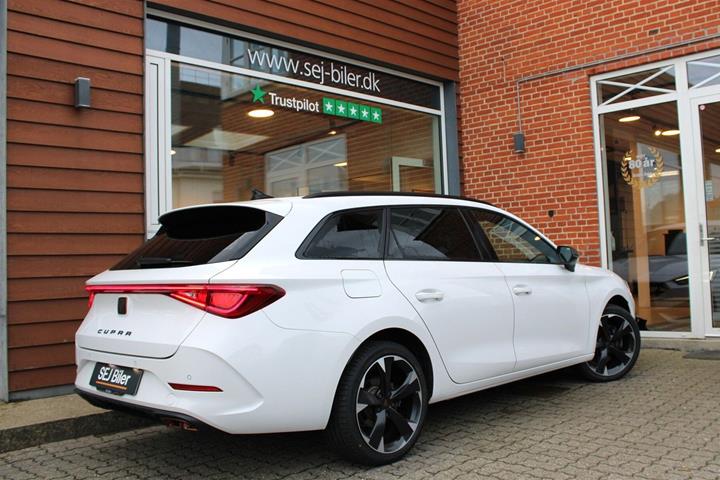 Hvid Cupra Leon fra 2022