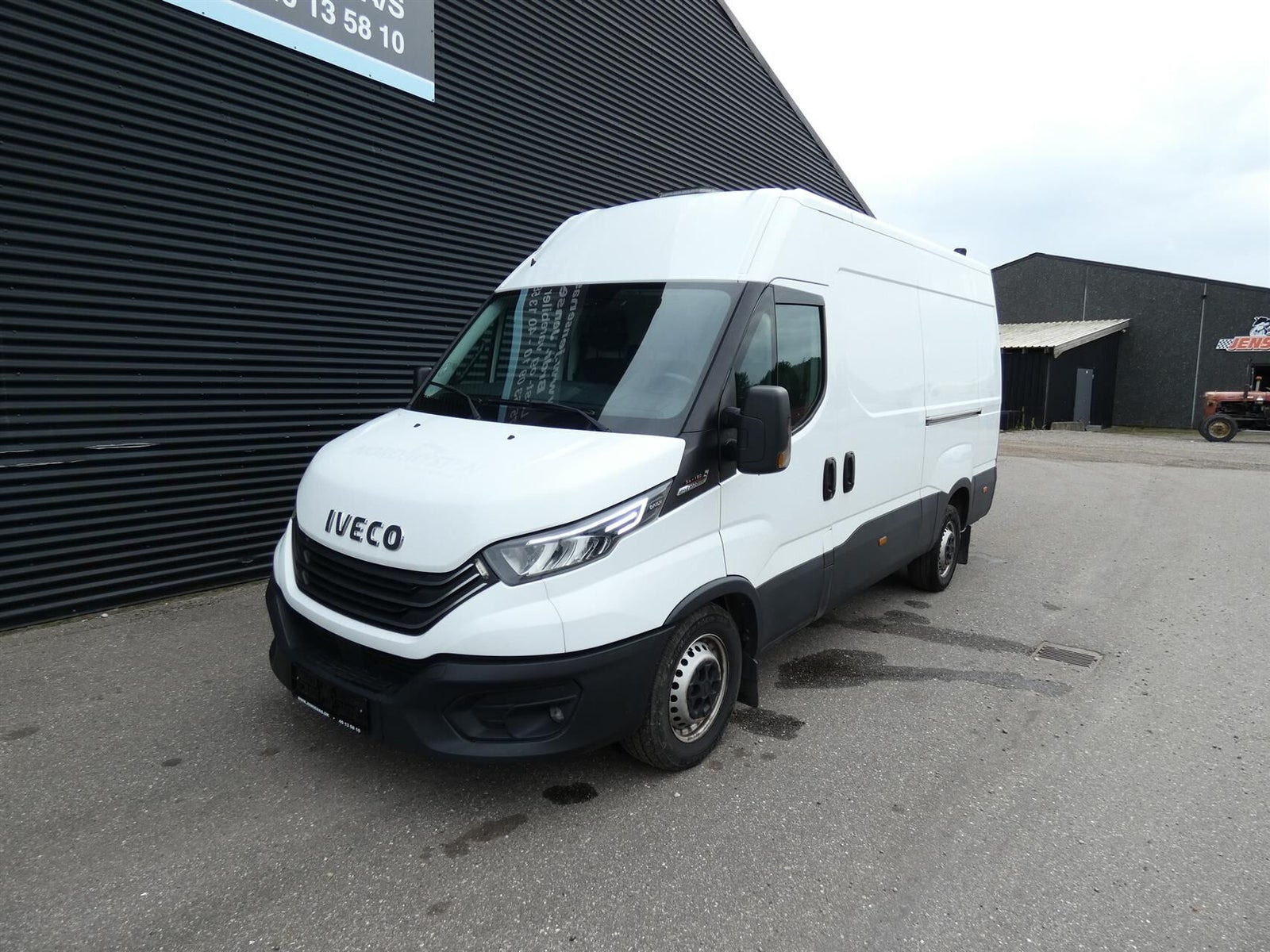 Hvid Iveco Daily fra 2022