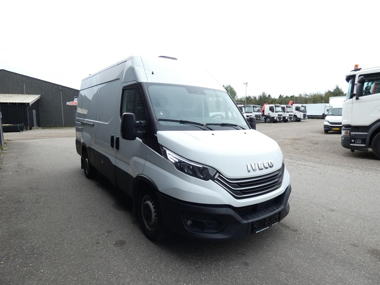 Hvid Iveco Daily fra 2022