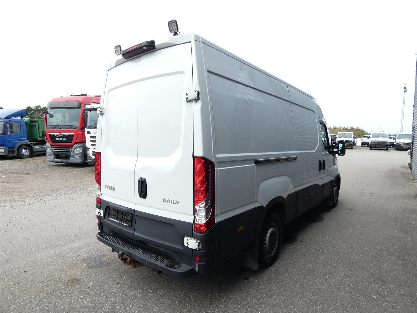Hvid Iveco Daily fra 2022
