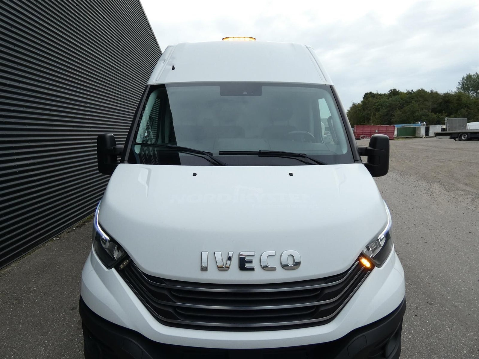 Hvid Iveco Daily fra 2022