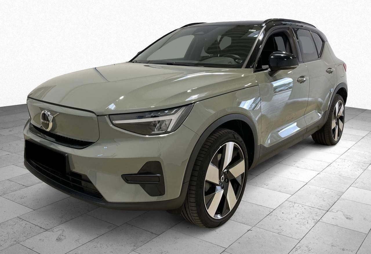Grøn Volvo XC40 fra 2024