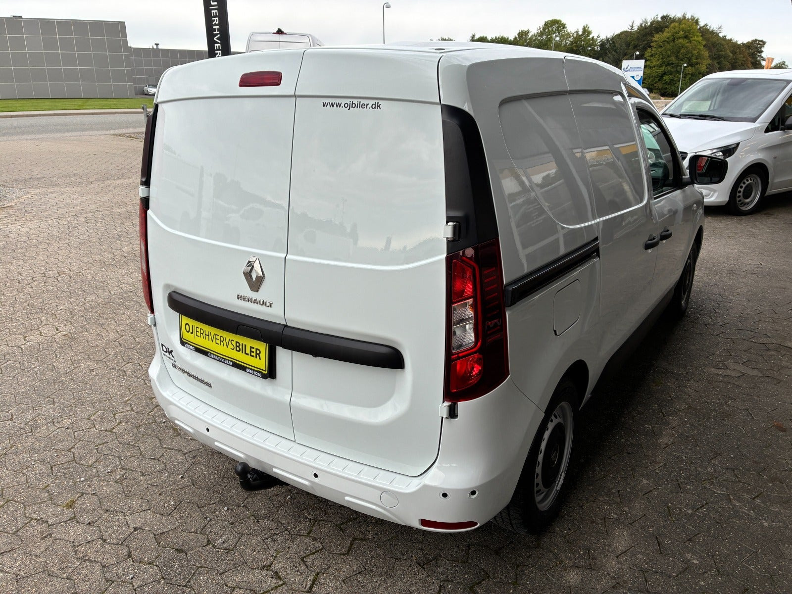 Hvid Renault Express fra 2022