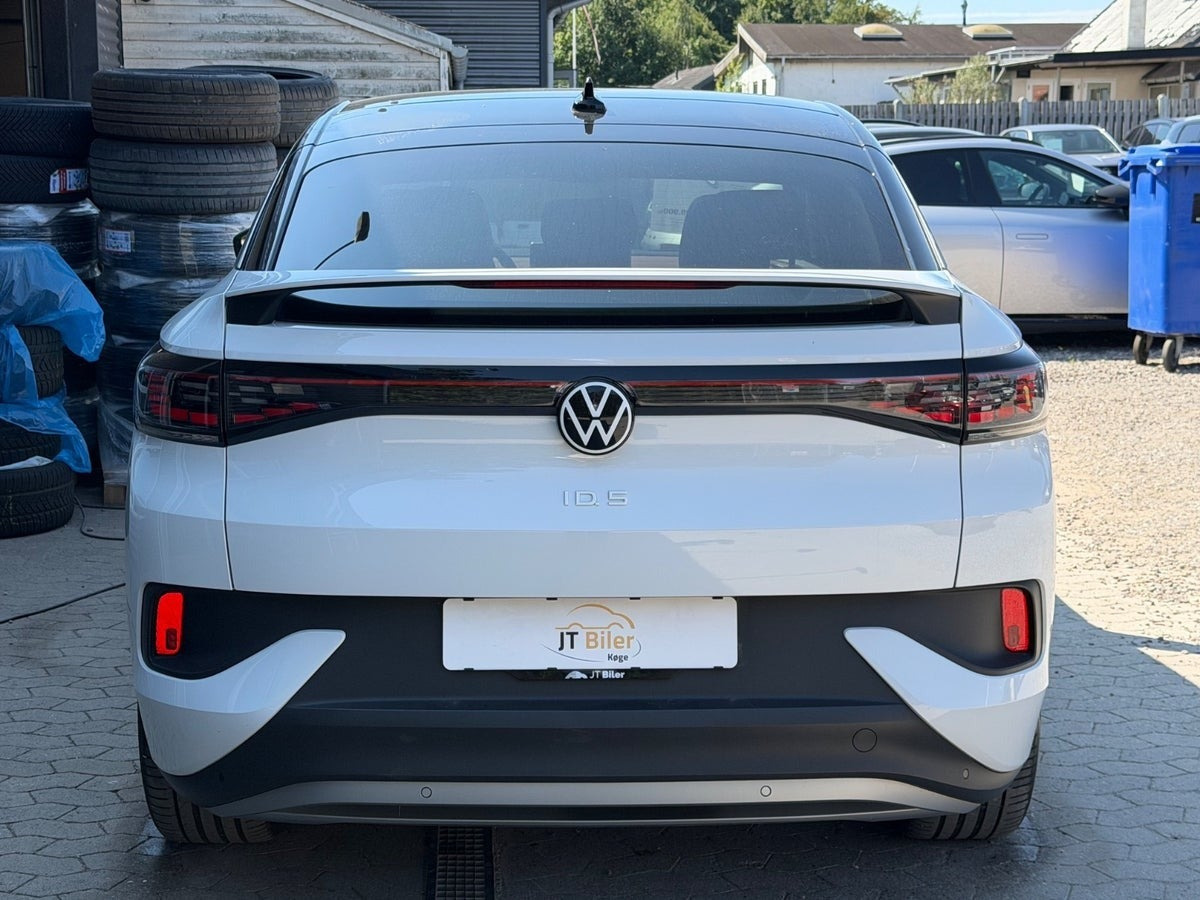 Hvid VW ID.5 fra 2024