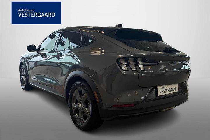 Grå Ford Mustang Mach-E fra 2021