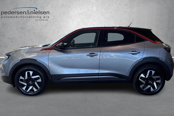 Grå Opel Mokka-e fra 2023