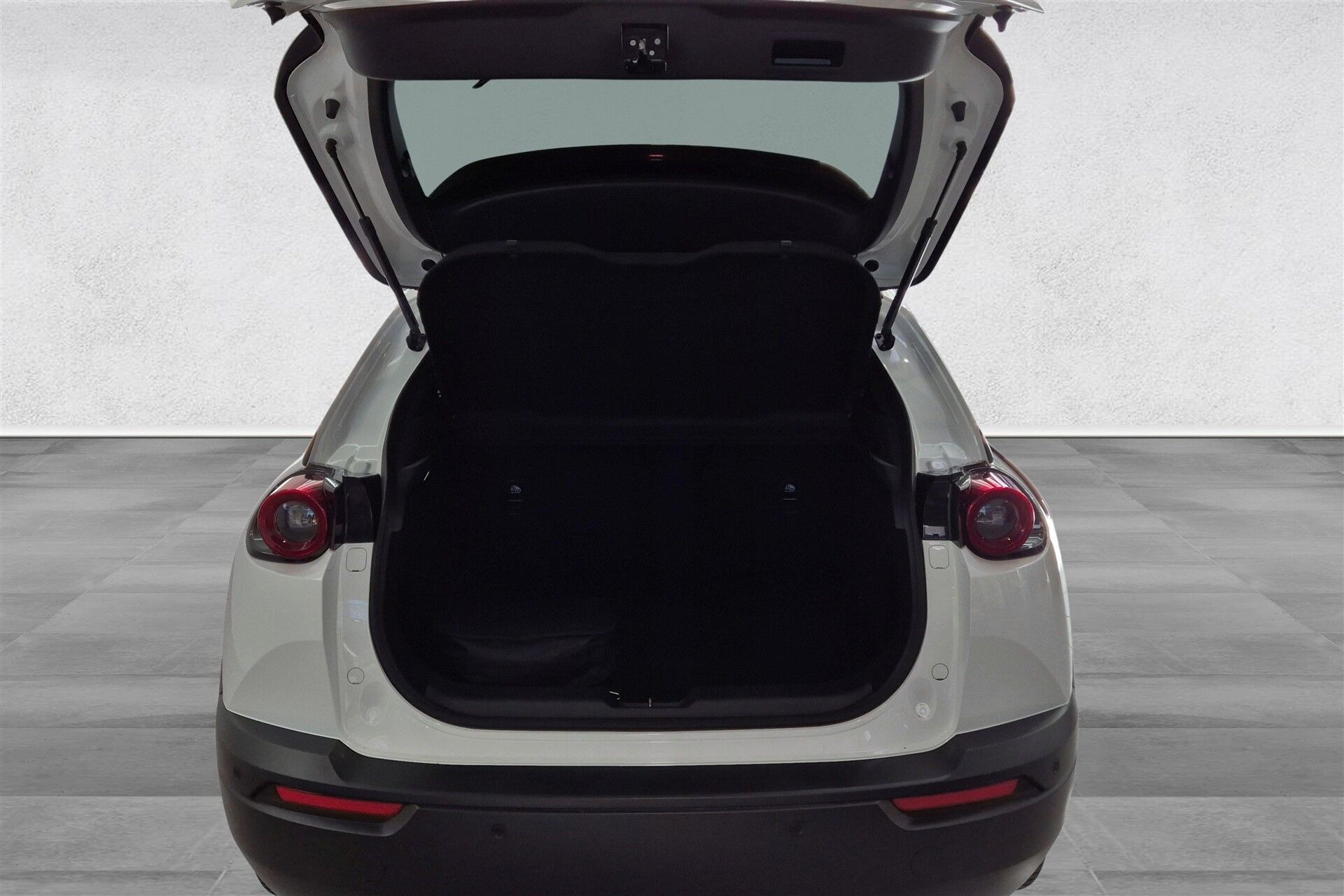 Hvid Mazda MX-30 fra 2023
