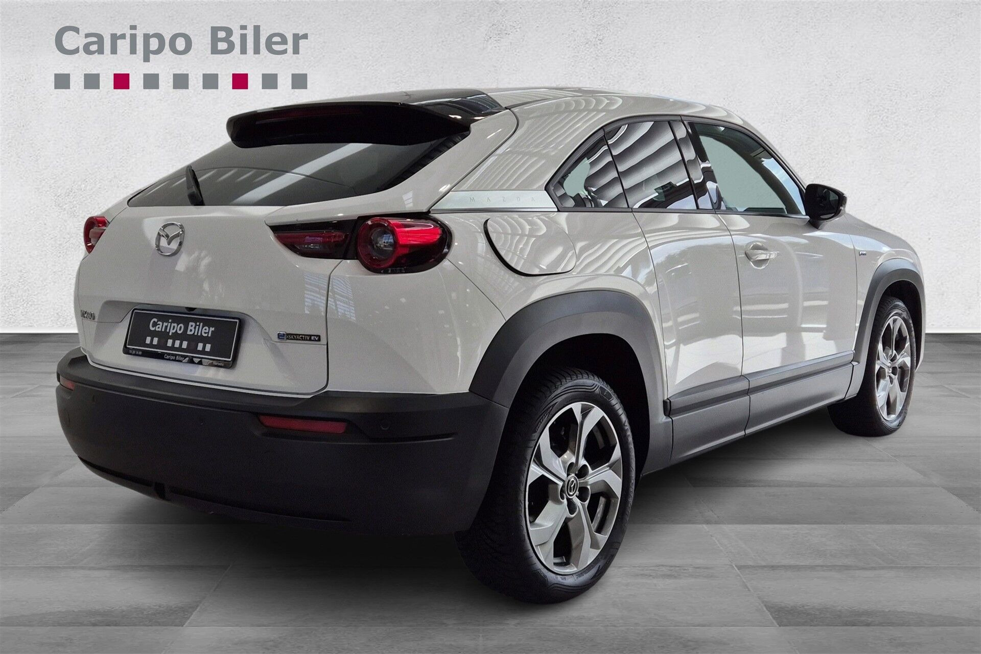 Hvid Mazda MX-30 fra 2023