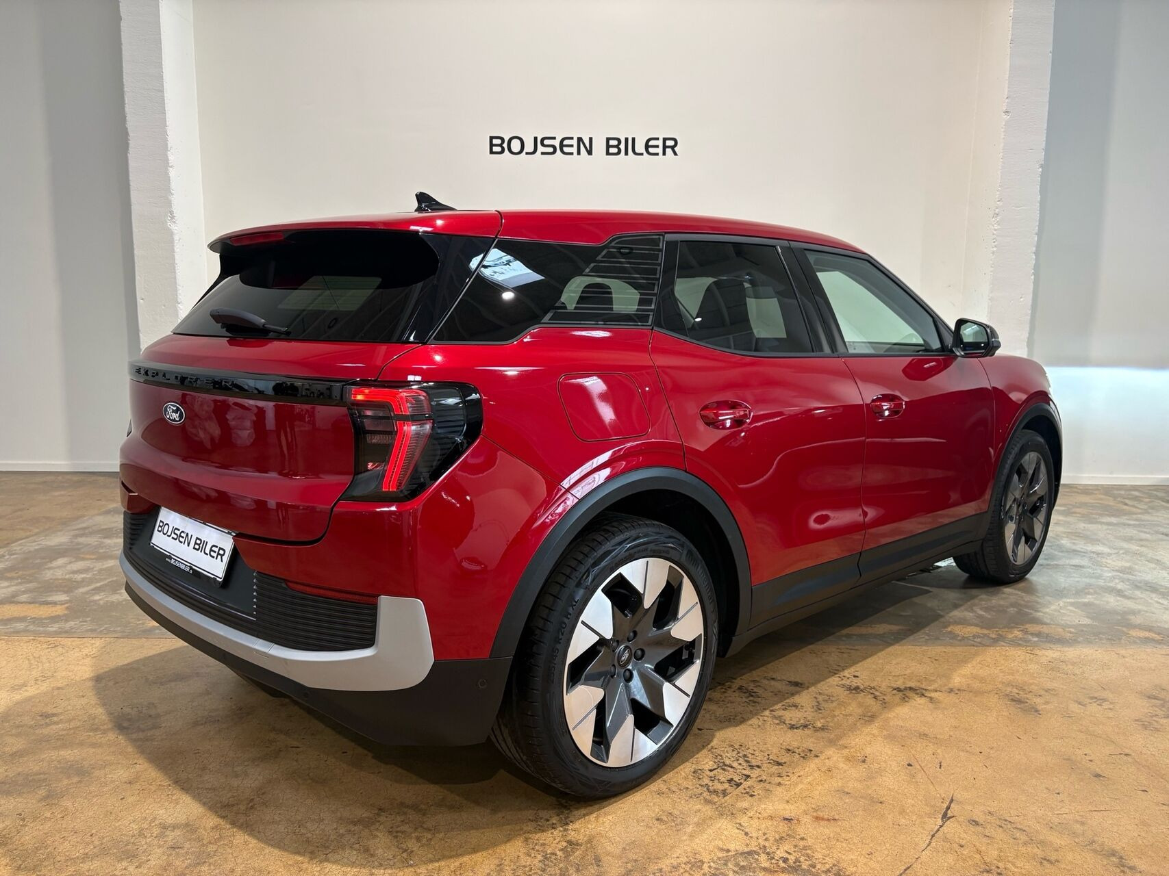 Rød Ford Explorer fra 2025