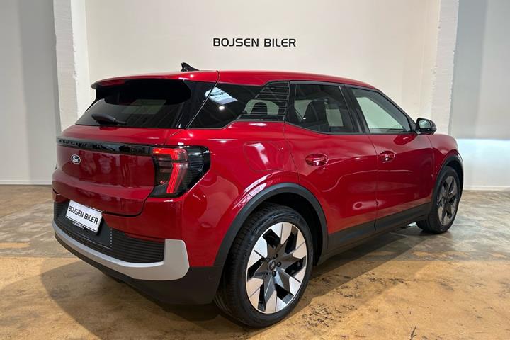 Rød Ford Explorer fra 2025