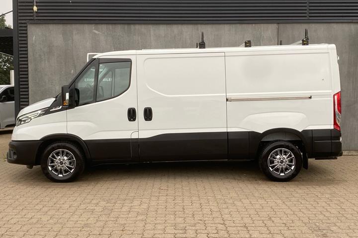 Hvid Iveco Daily fra 2026