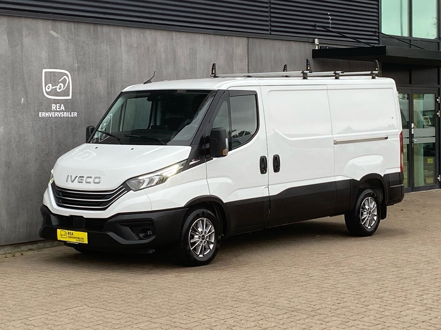 Iveco Daily 3,0 35C18 9m3 D Hi-Matic 176HK Van 8g Aut.