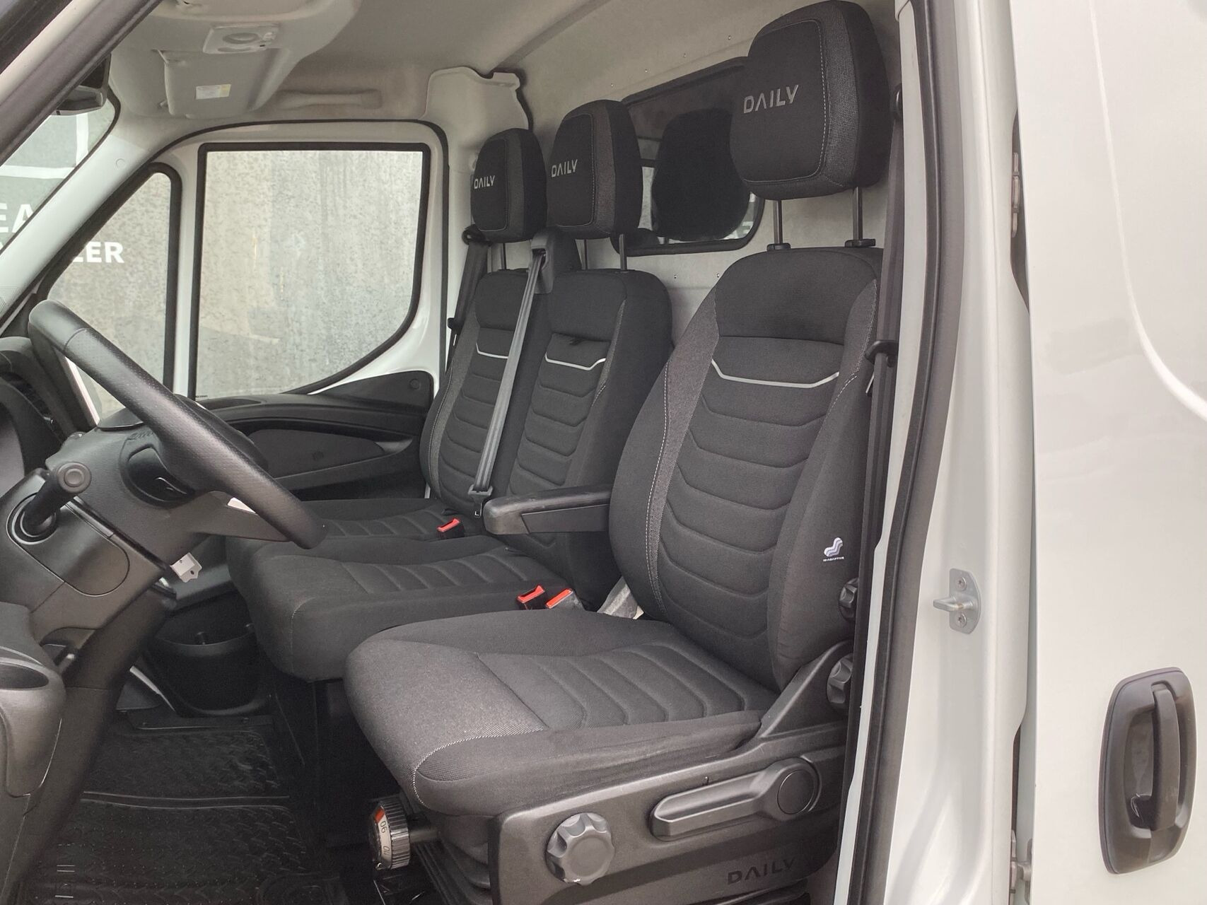 Hvid Iveco Daily fra 2026