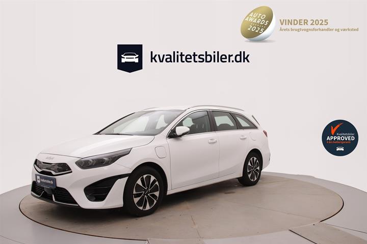 Hvid Kia Ceed fra 2023