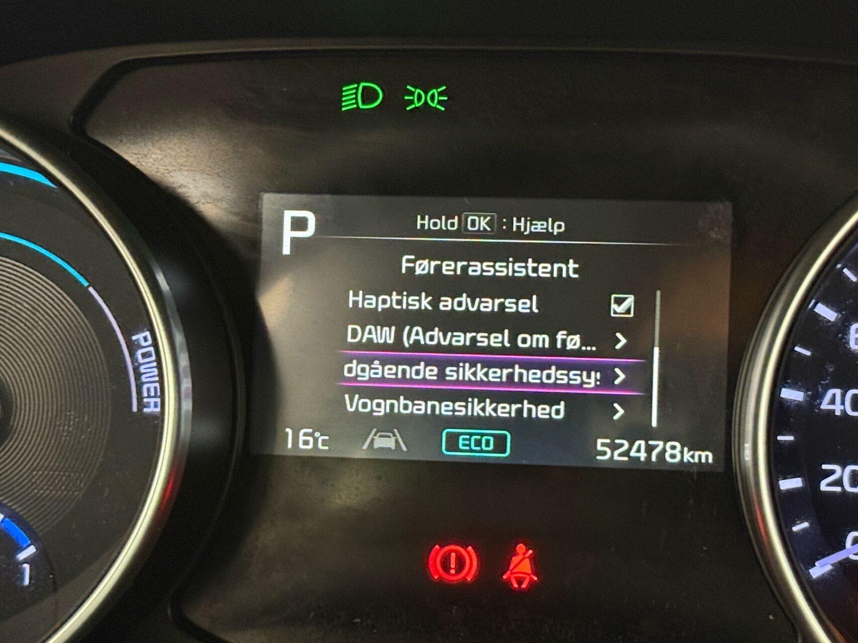 Hvid Kia Ceed fra 2023