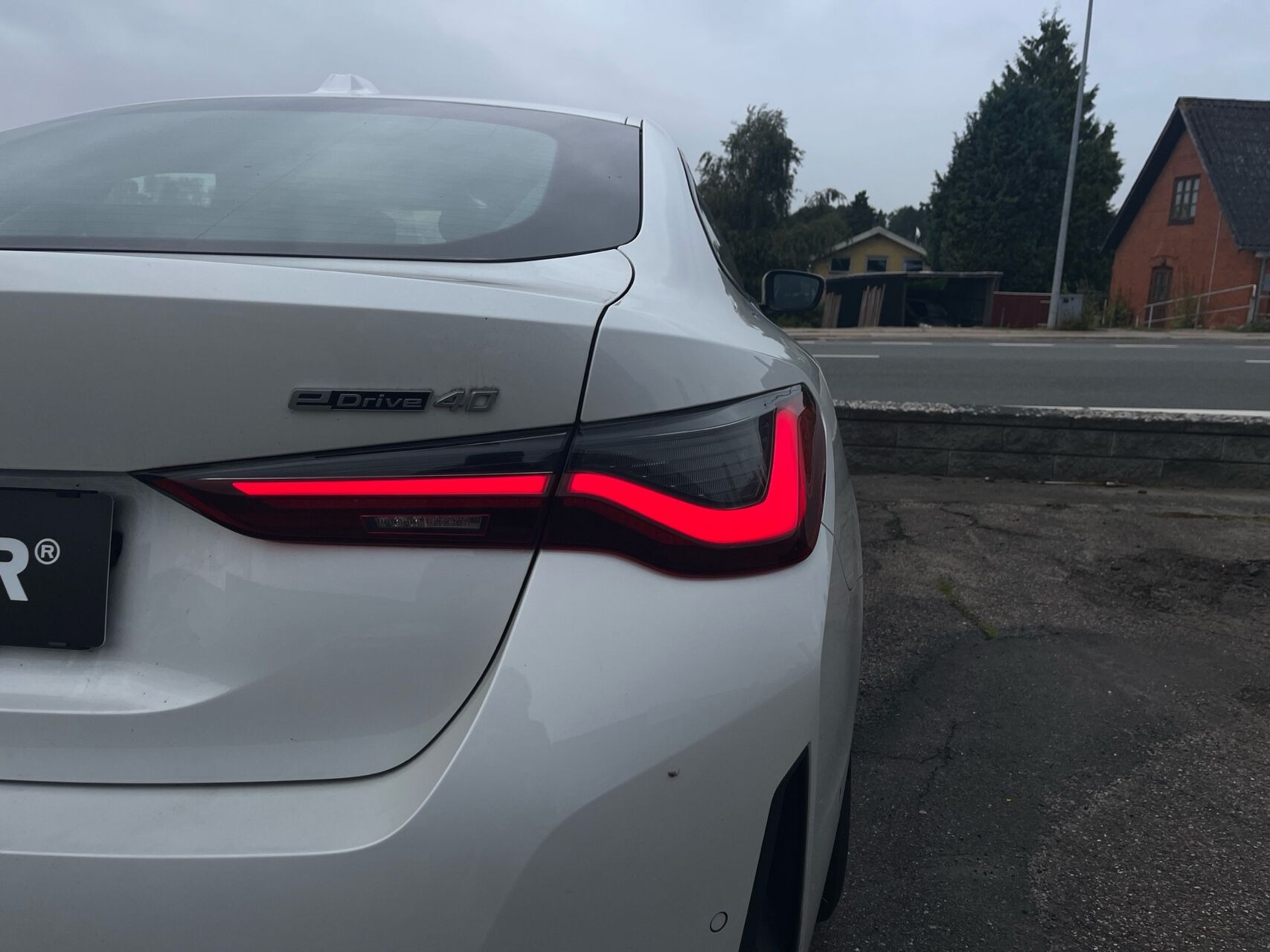 Hvid BMW i4 fra 2022