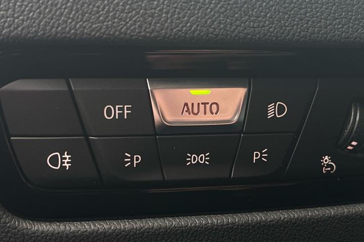 Hvid BMW i4 fra 2022