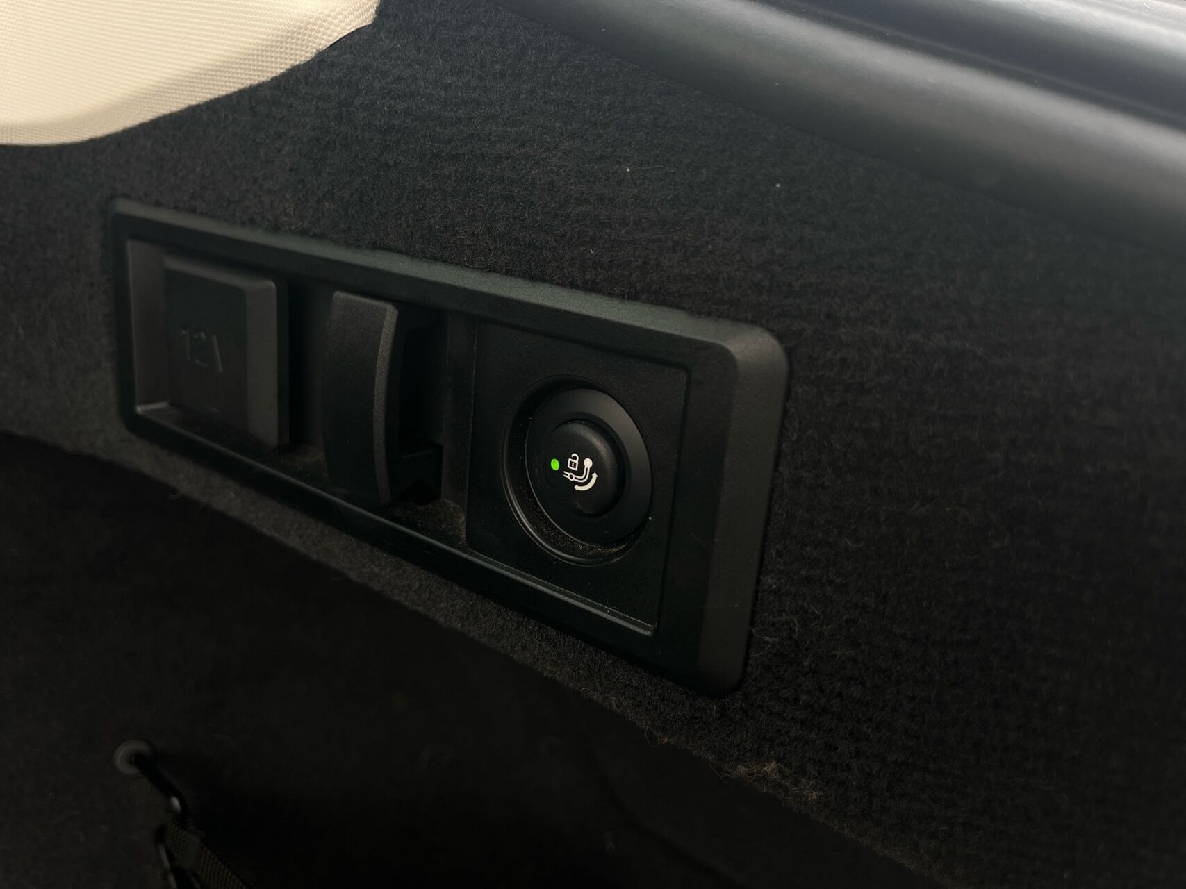 Hvid BMW i4 fra 2022