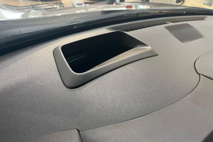 Grå Toyota Yaris Cross fra 2021