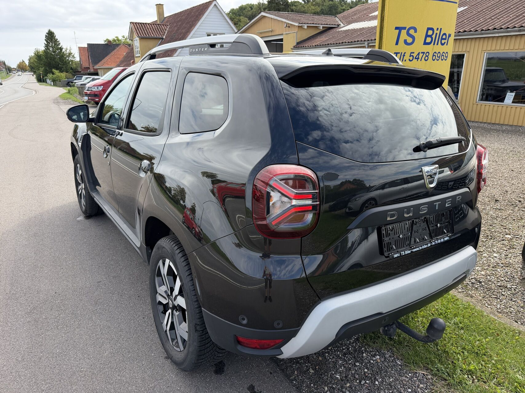 Sort Dacia Duster fra 2022