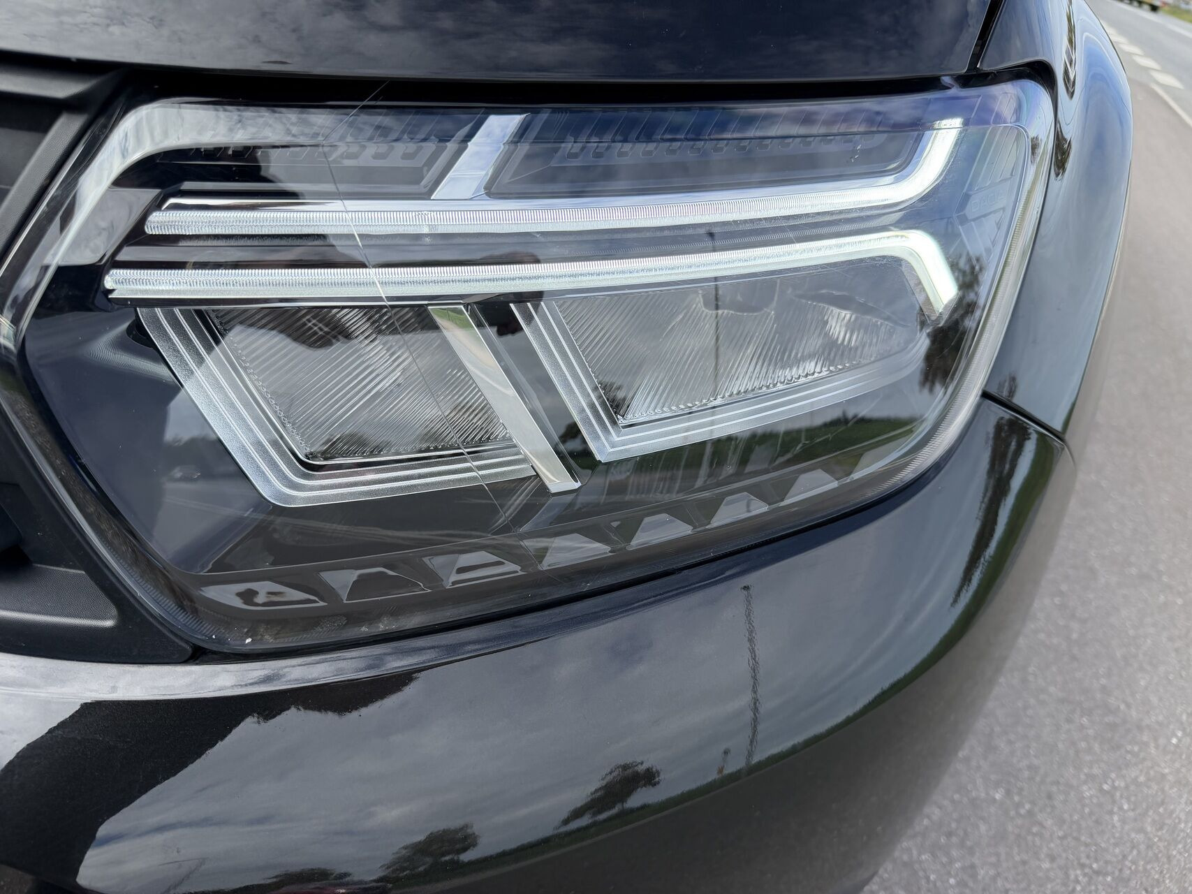 Sort Dacia Duster fra 2022