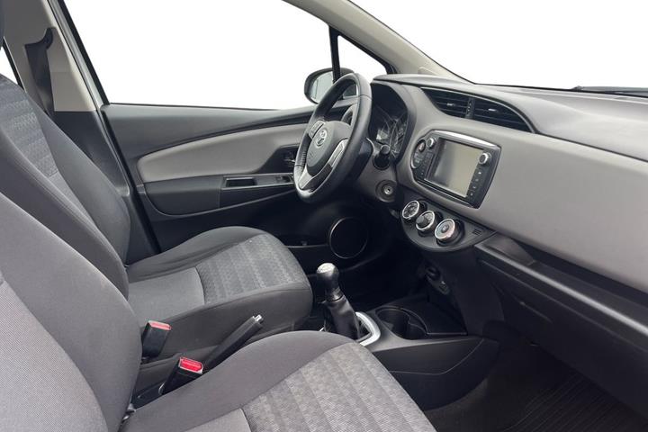 Hvid Toyota Yaris fra 2016