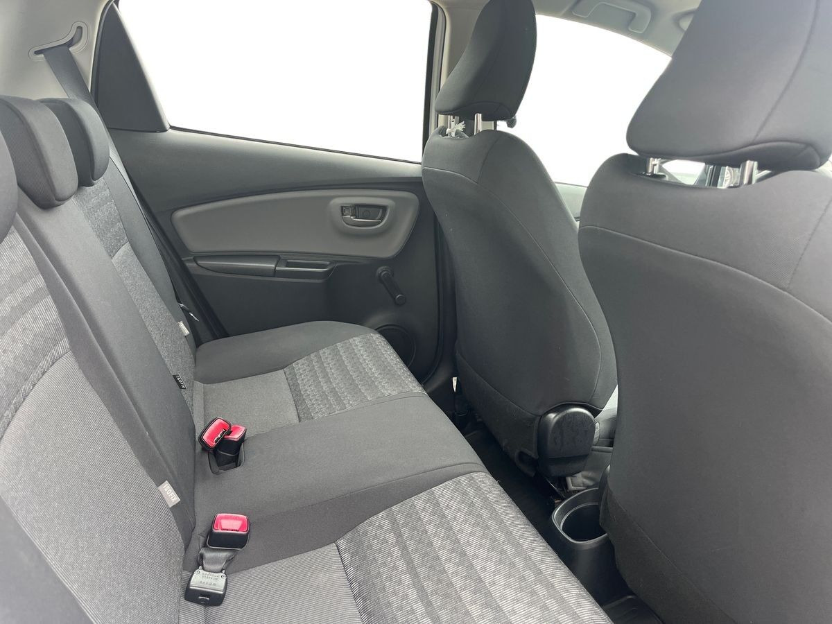 Hvid Toyota Yaris fra 2016