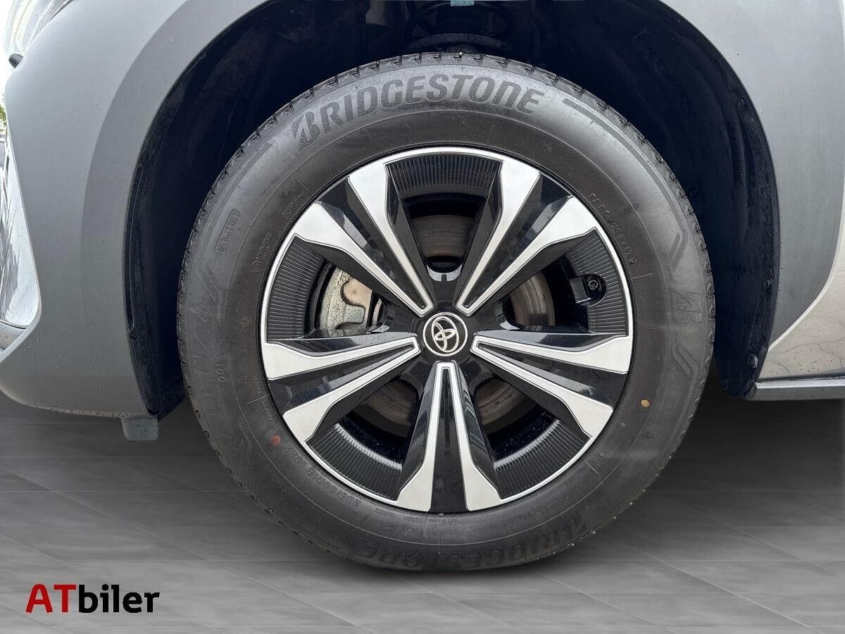 Sort Toyota BZ4X fra 2024