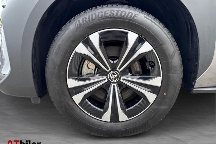 Sort Toyota BZ4X fra 2024
