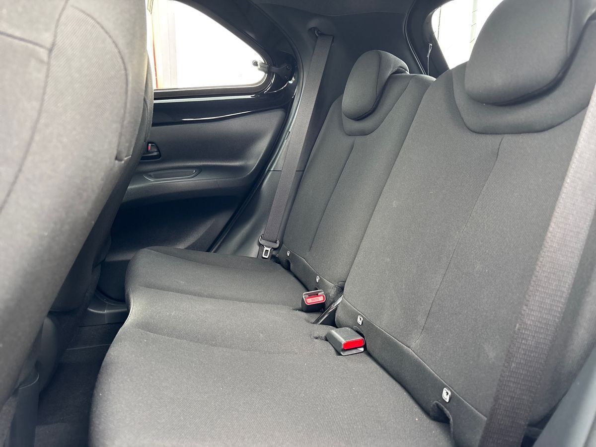 Sort Toyota Aygo X fra 2025