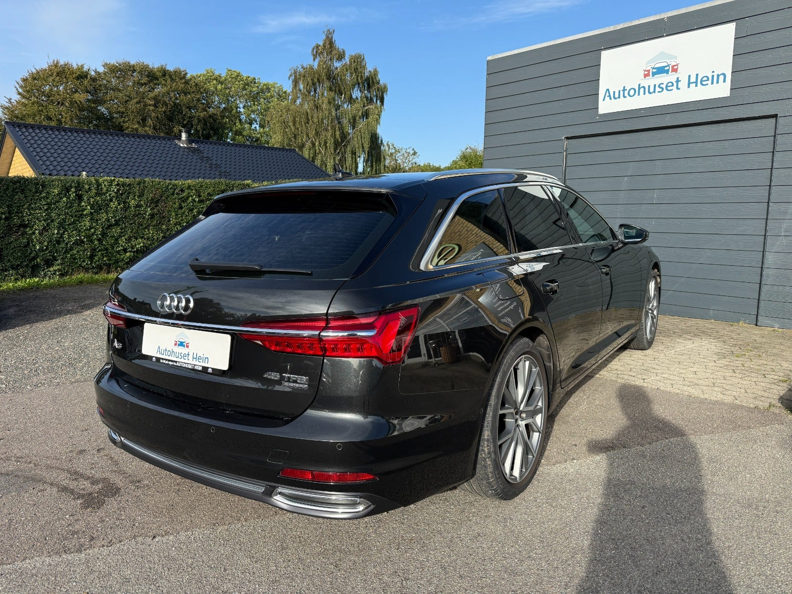 Grå Audi A6 fra 2019