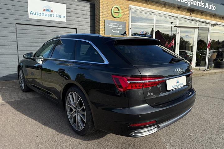 Grå Audi A6 fra 2019