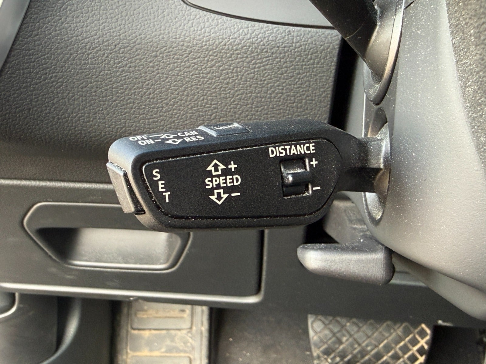 Grå Audi A6 fra 2019