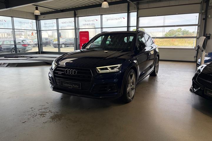 Blå Audi SQ5 fra 2018