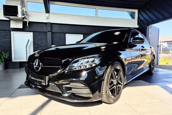 Sort Mercedes C220 d fra 2021