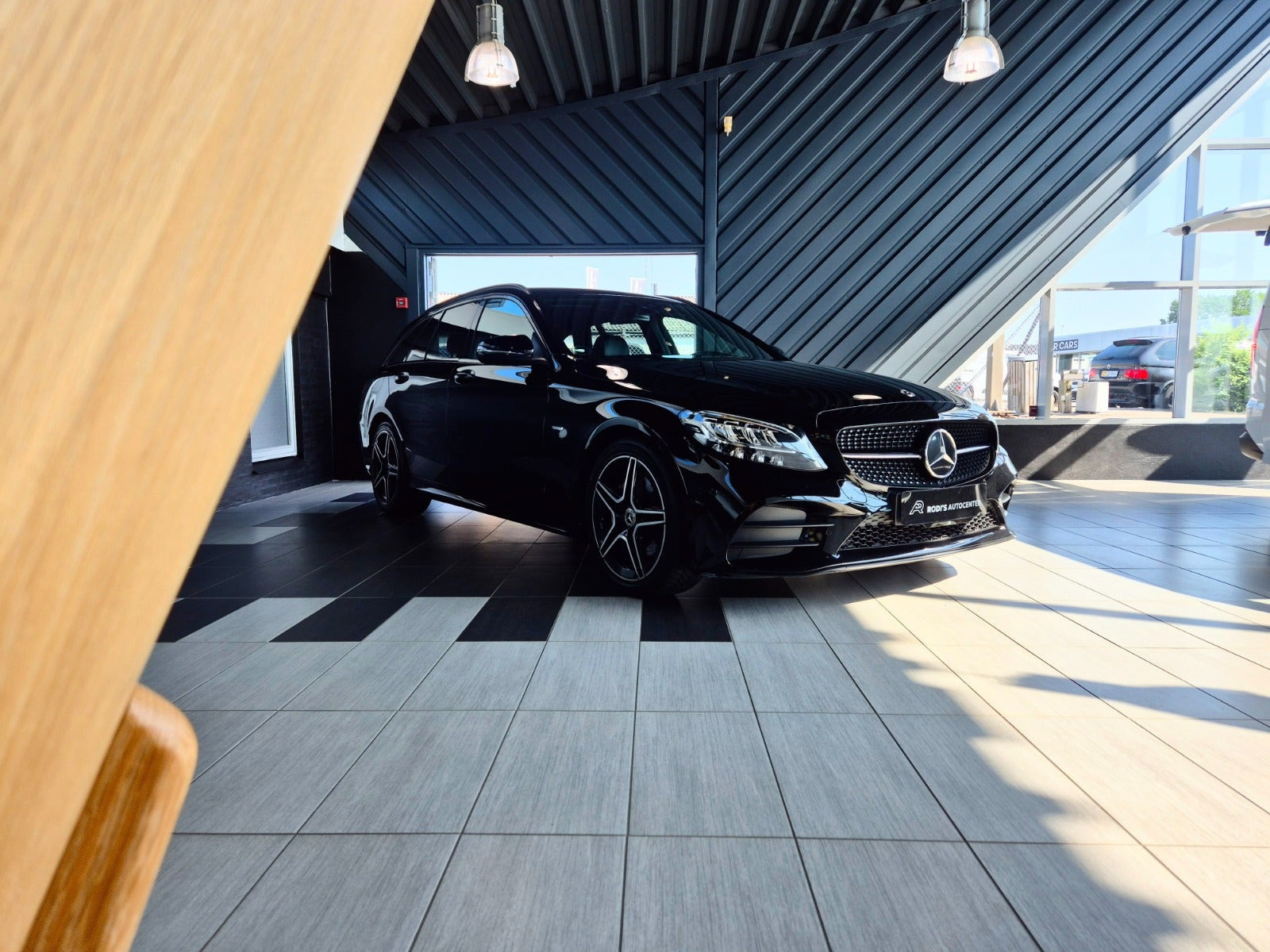 Sort Mercedes C220 d fra 2021