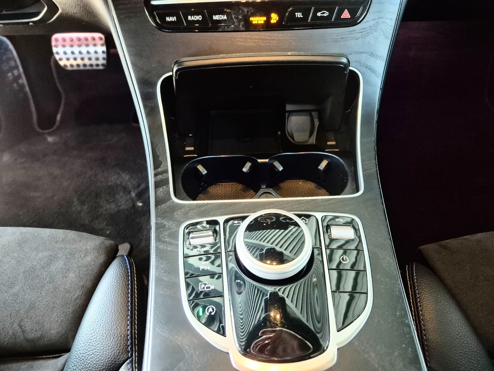 Sort Mercedes C220 d fra 2021