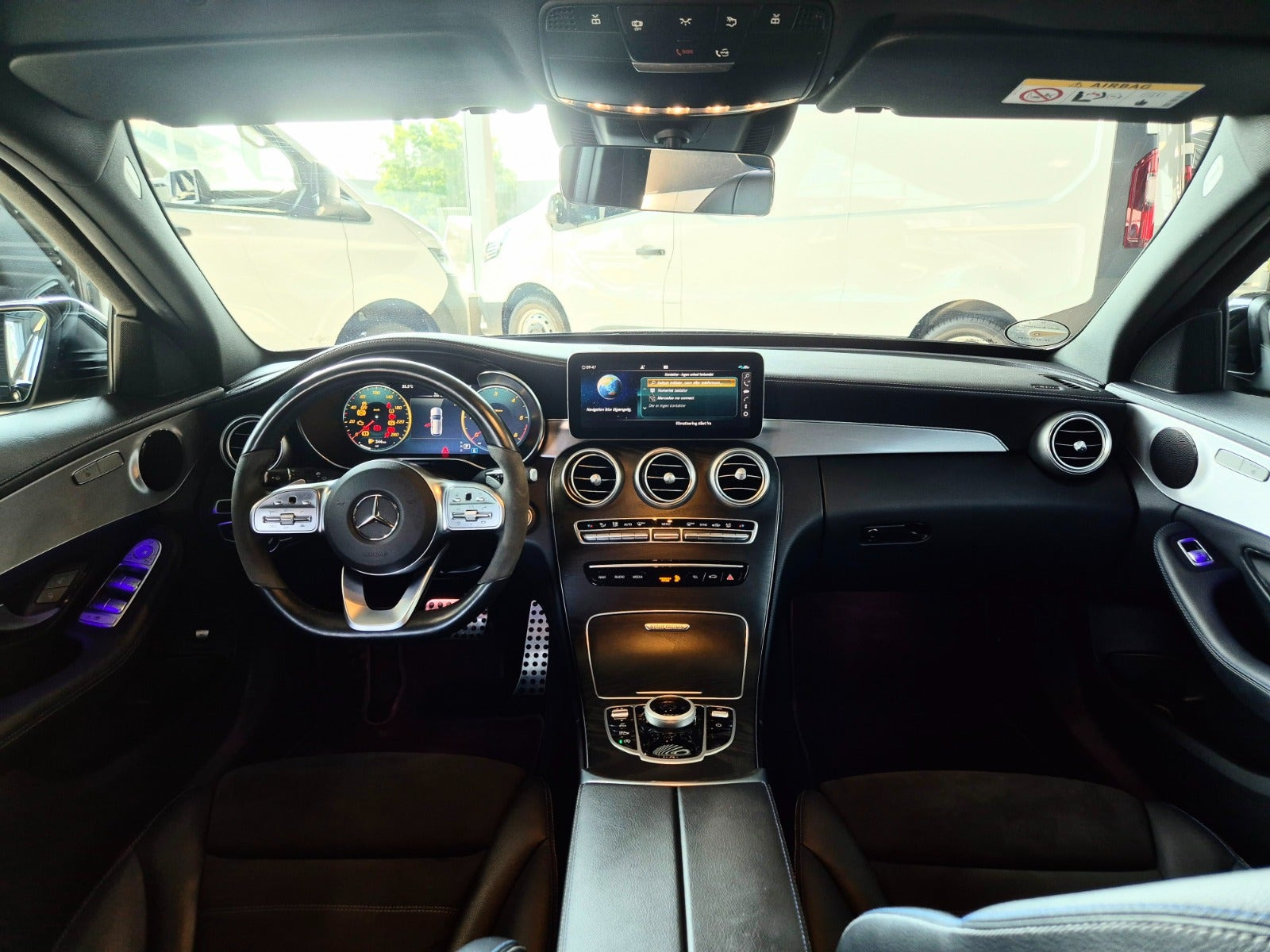 Sort Mercedes C220 d fra 2021