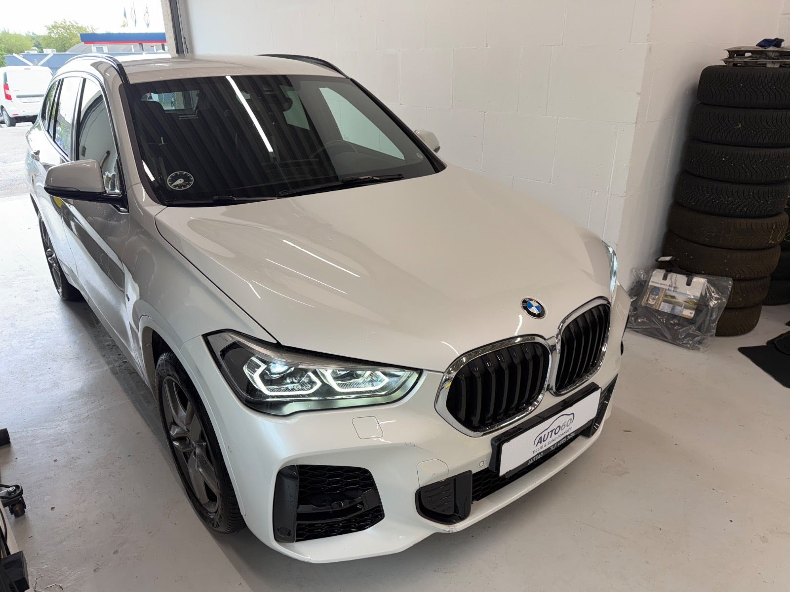 Hvid BMW X1 fra 2021