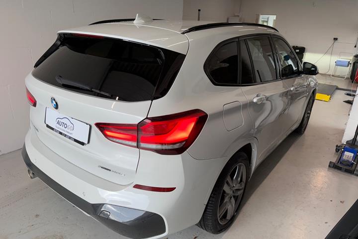 Hvid BMW X1 fra 2021