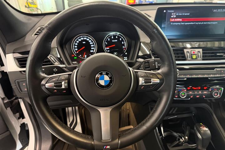Hvid BMW X1 fra 2021