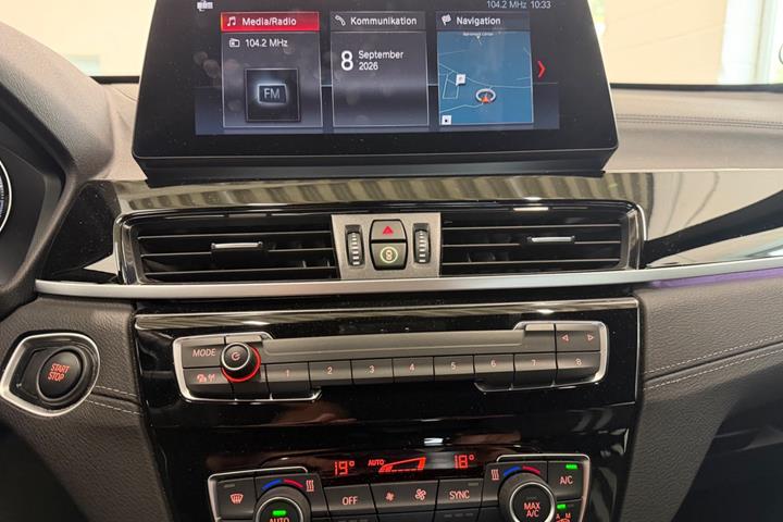 Hvid BMW X1 fra 2021