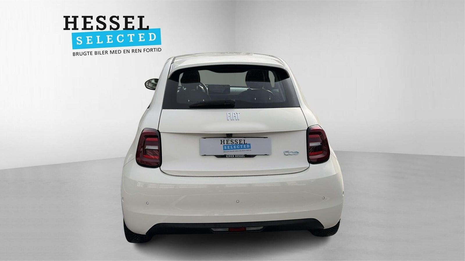 Hvid Fiat 500e fra 2024