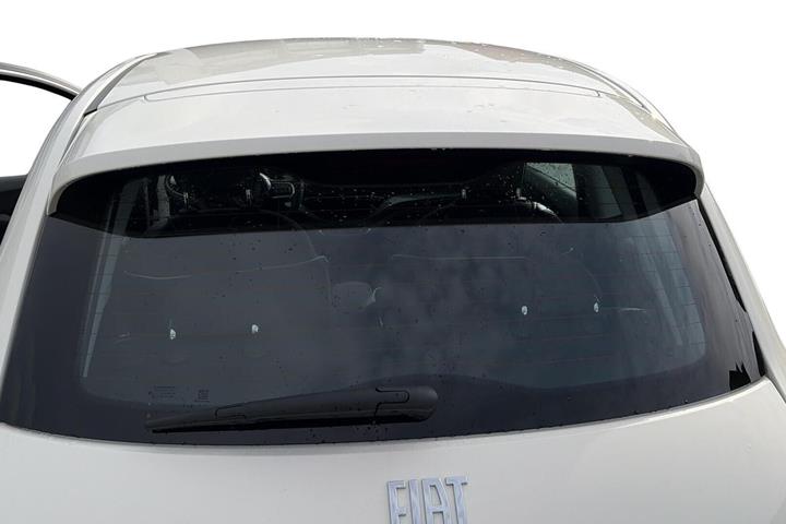 Hvid Fiat 500e fra 2024