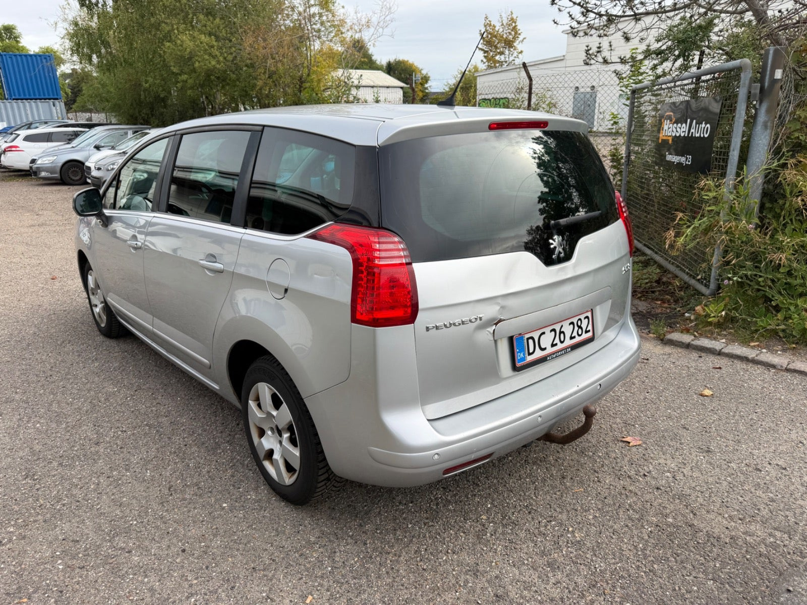 Grøn Peugeot 5008 fra 2012